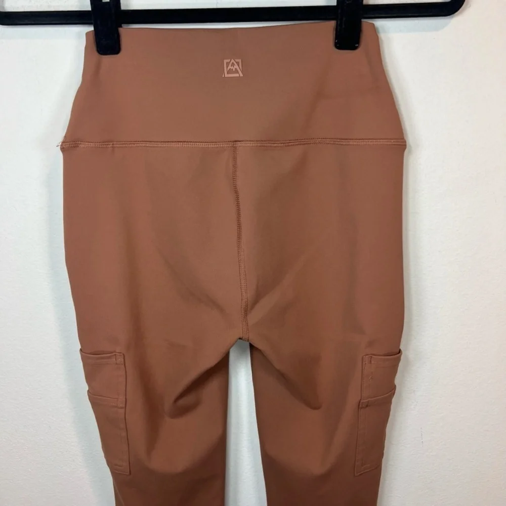 Avalanche High Waisted Cargo Legging Pants Brown Terracotta Pockets Hiking Small